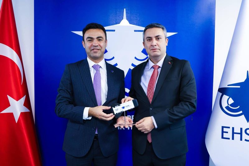 T.C. Cumhurbaşkanlığı Savunma Sanayii Başkanlığı Harekat Destek Daire Başkanı Sn. Hacı Ömer Karakuzu ve Beraberindeki Heyeti Şirketimizde Misafir Ettik